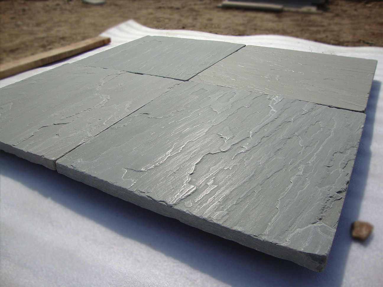 10.-Kandla-grey-top-surface-natural-and-brushed-bottom-calibrated-edges-machine-cut-and-tumbled