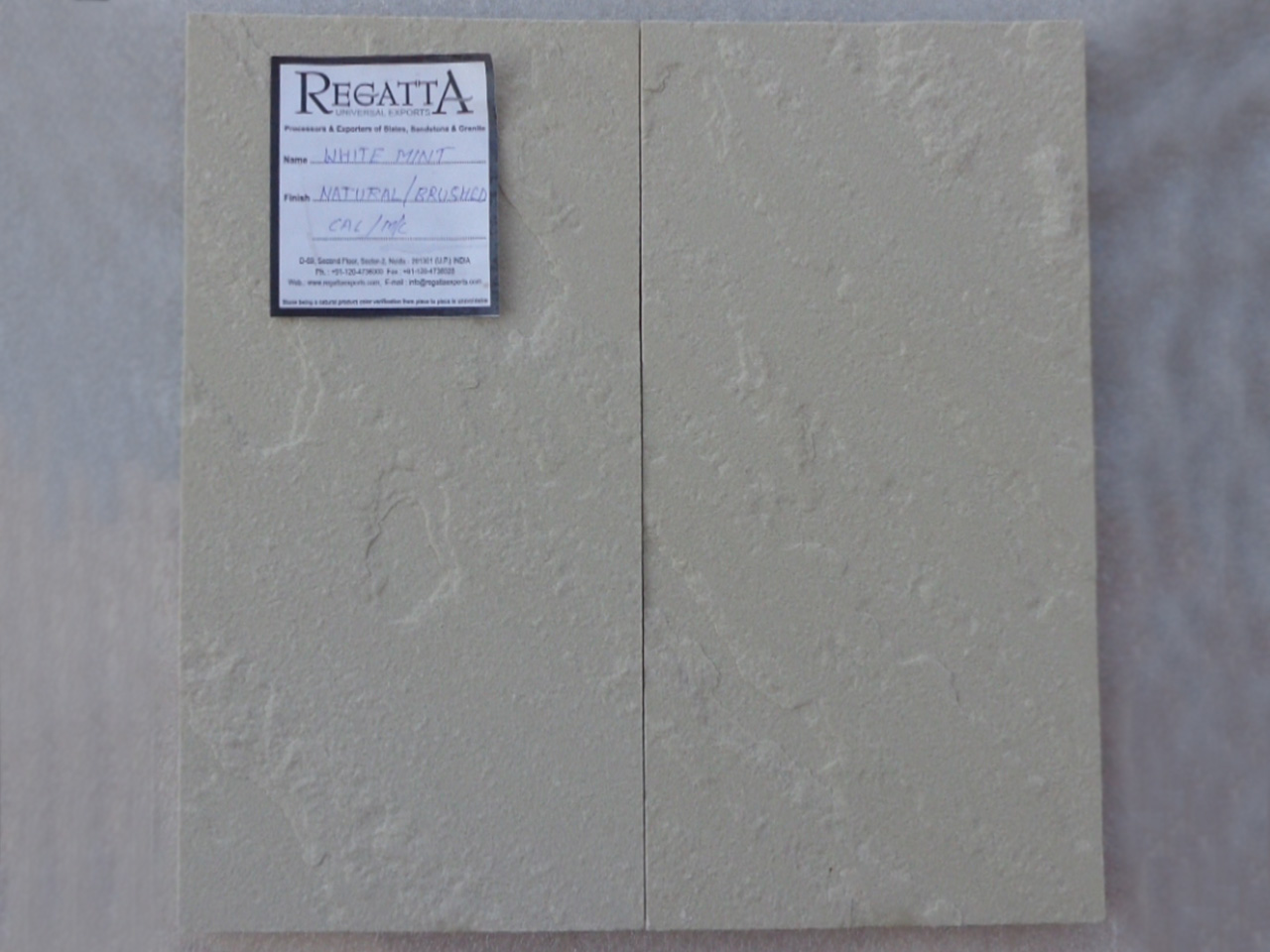 11.-White-mint-natural-and-brushed-top