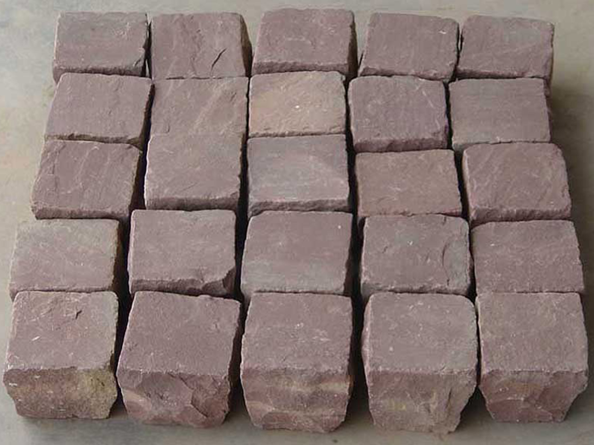 13.-Mandana-cobbles-top-and-bottom-surface-natural-edges-hand-cut