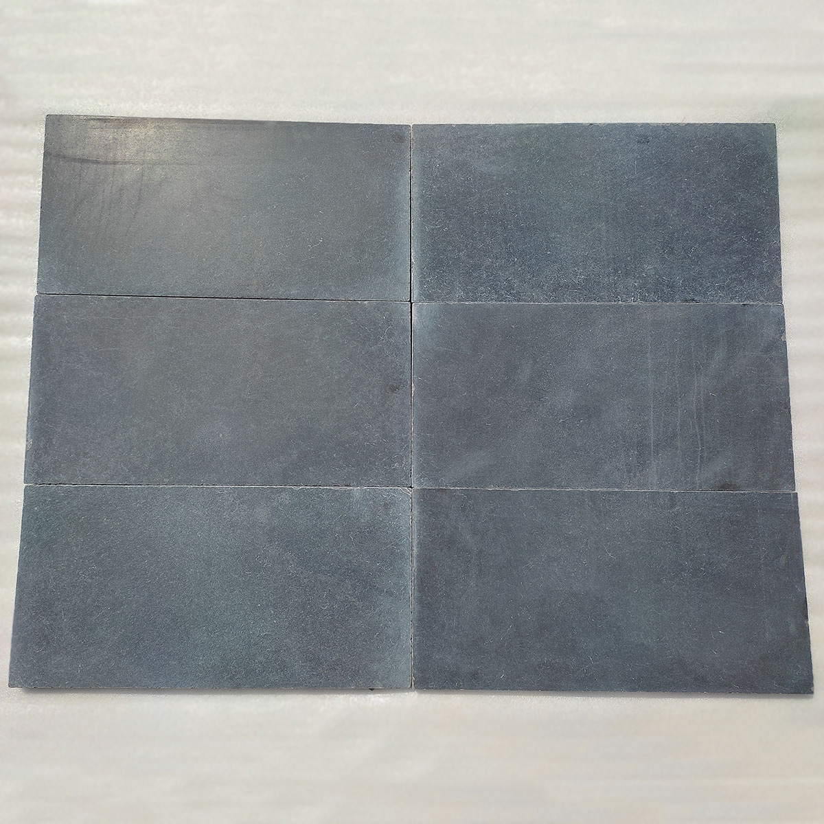 16.-Lime-Black-Honed-And-Tumbled-Machine-Cut-Edges