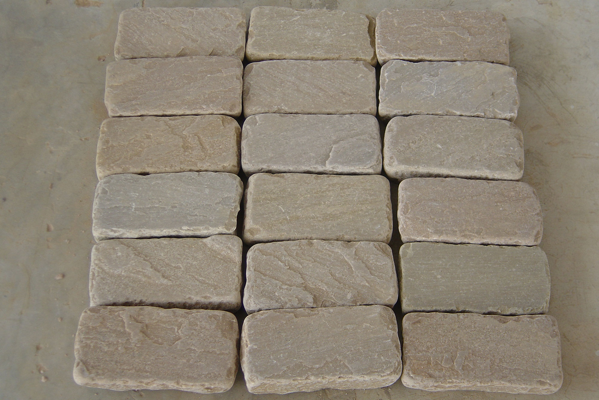 16.1.-Autumn-brown-cobbles-tumbled (1)