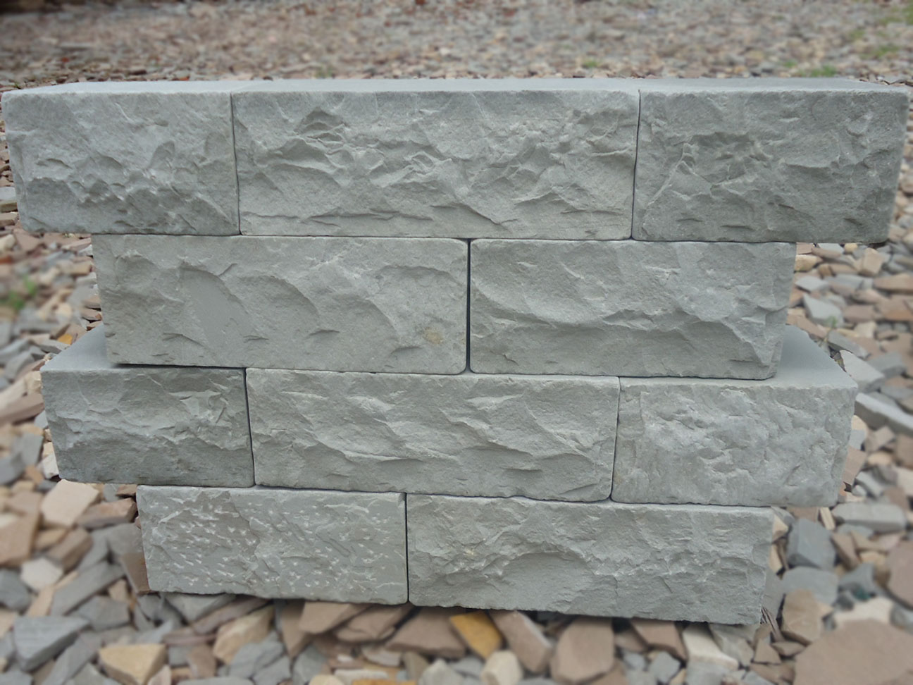 21.-Kandla-grey-wall-stone-natural-tumbled