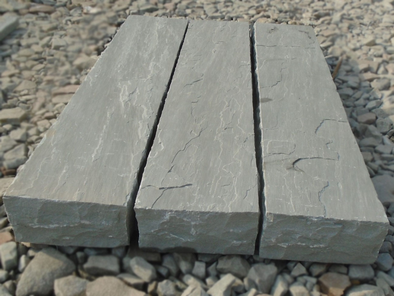 24.1-Kandla-grey-block-steps-natural-both-side-hand-cut-edges