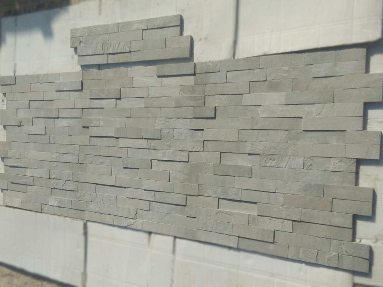28.-Kandla-grey-ledgestone