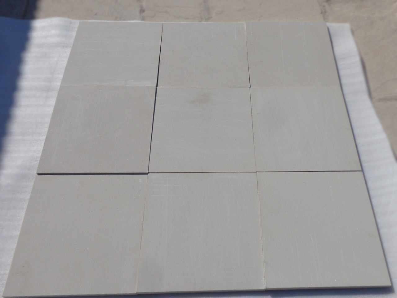 3.-White-mint-top-surface-sawn-edges-sawn