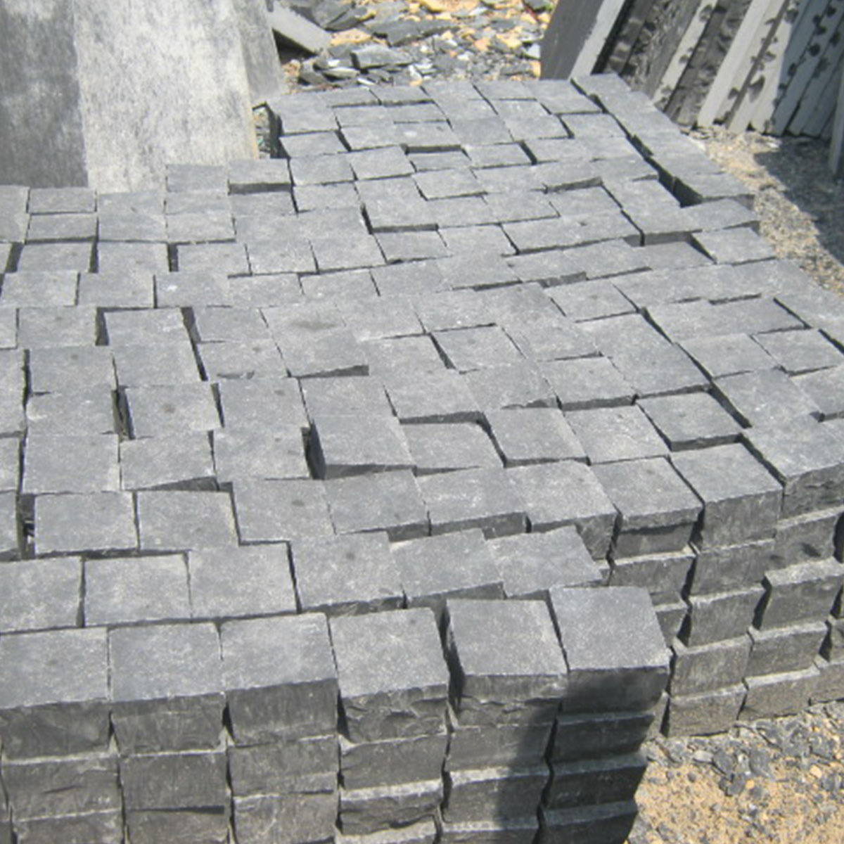 35.-Lime-Black-Cobbles-10x10x4-6cms-Natural-Top-_-Bottom-Hand-Cut