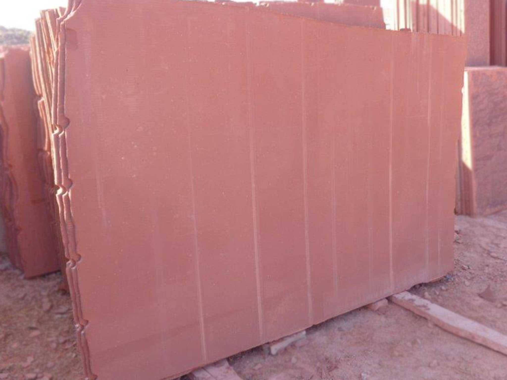 6.-Agra-red-sawn-slabs