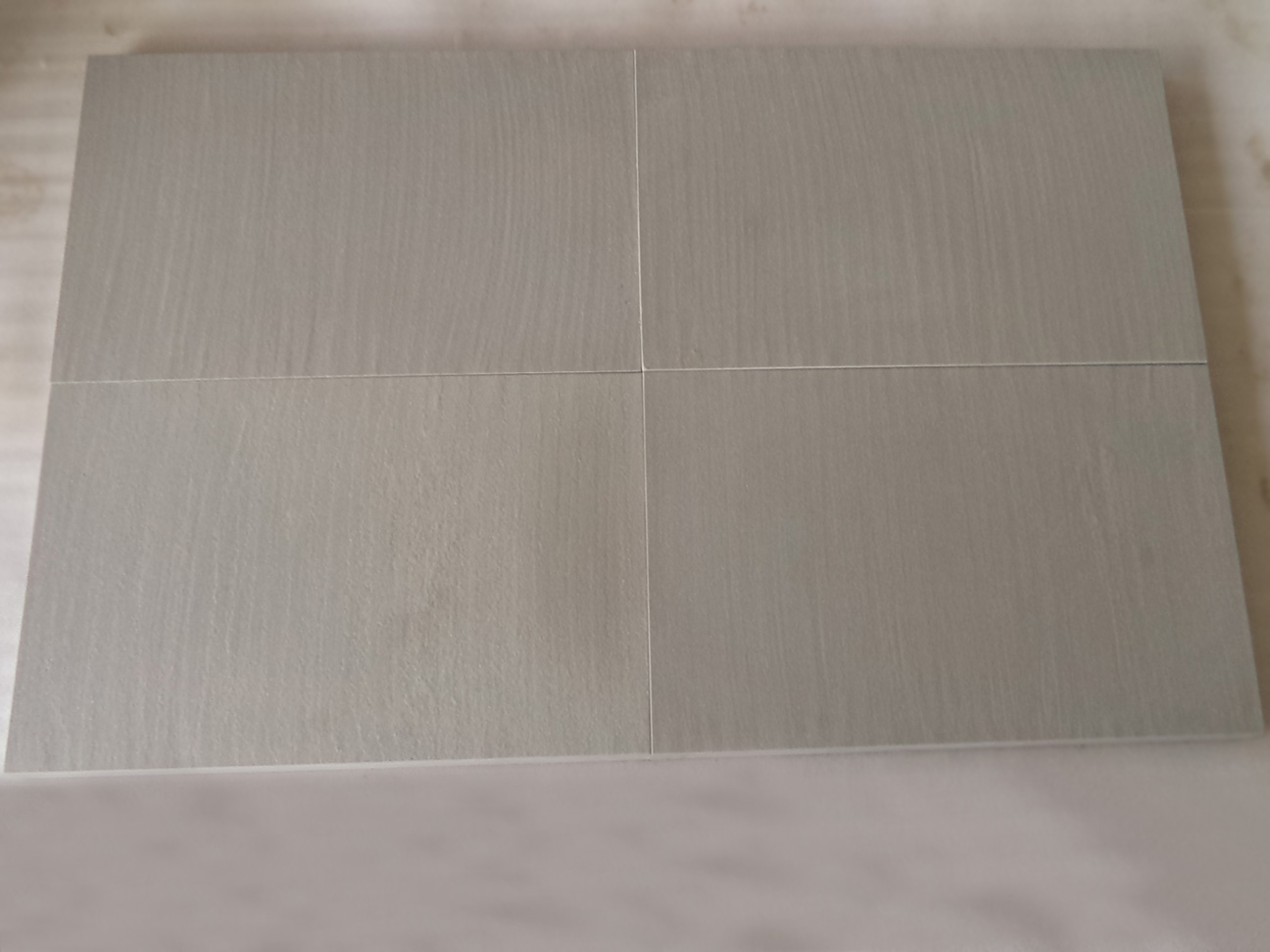 6.-Kandla-grey-top-surface-flamed-bottom-sawn-edges-machine-cut-thick