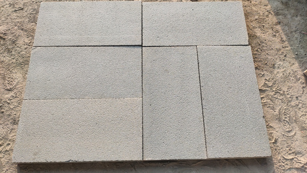 Basalt-Shot-blasted-Top-Sawn-Edges